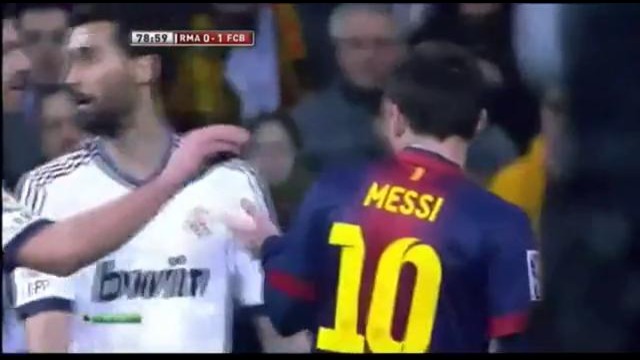 Xabi Alonso Arbeloa Slaps Lionel Messi Real Madrid vs Barcelona