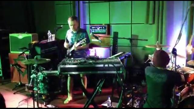 Enter Shikari – Radiate (Live Debut @ BBC Maida Studios 12/06/13)