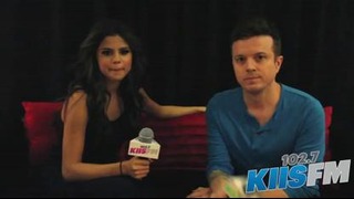 Selena Gomez and JoJo Have Awkward Silence Backstage