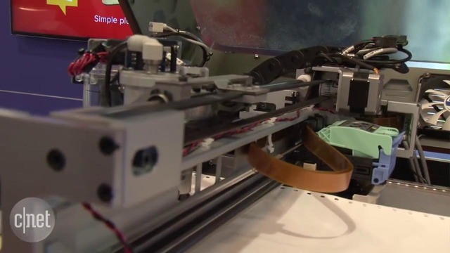 4.1.4. Послойное склеивание пленок (Laminated Object Manufacturing, LOM)This 3D printer makes objects out of paper