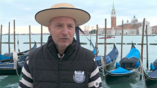 Соломенная шляпа и униформа: венецианские гондольеры трепетно берегут традиции