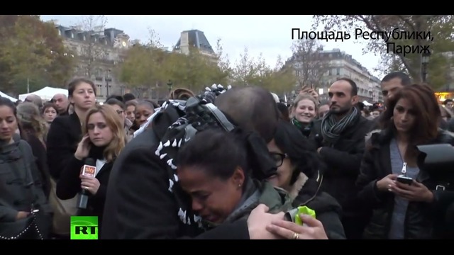 «Обнимите меня, я не террорист»: мусульманин устроил акцию в центре Парижа