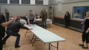 Странный способ сломать стол