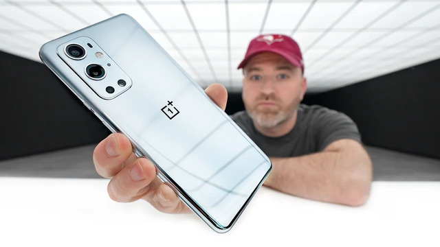 OnePlus 9 and OnePlus 9 Pro Unboxing