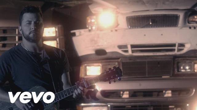 Tyler Farr – Redneck Crazy (Official Music Video)