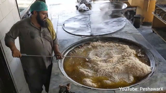 Kabuli Pulao Recipe. Most Famous Afghani Pulao. Peshawar Street Food