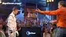 Стиг снимает свой шлем и там (Top Gear)