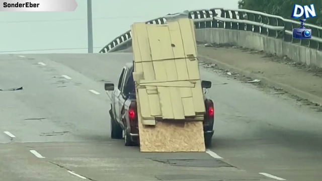 Idiots In Cars 405