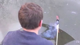 Как работает фейверк под водой