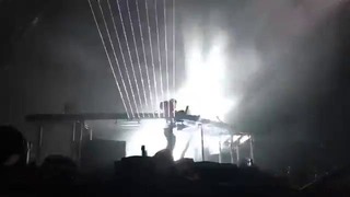 Axwell Λ Ingrosso – ID (How Do You Feel Right Now) (Heineken Music Hall)