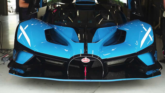 Тестируем самый экстремальный автомобиль Bugatti на скорости более 360 км в час