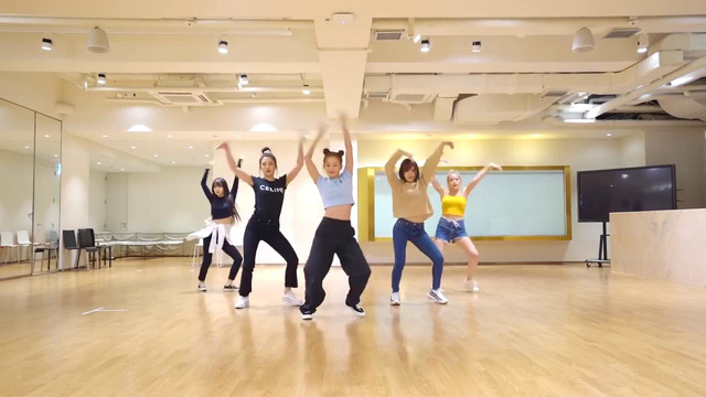 [Dance Practice] Red Velvet (레드벨벳) – ‘Umpah Umpah (음파음파)