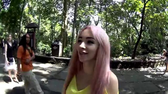 Влог: БАЛИ! Вулкан, дикие обезьяны и кофе из какашек! ч.1