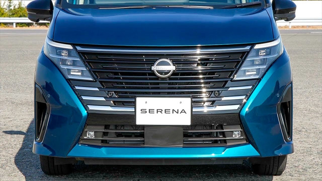 Nissan Serena (2023) High-Tech Minivan
