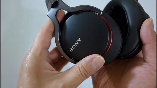 Sony MDR-1A Hi-Res Headphones Unboxing