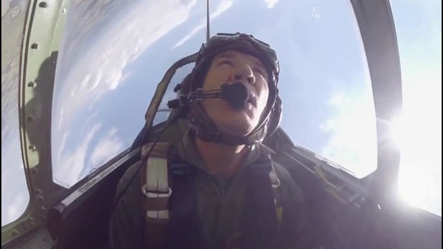 Flying historic WWII Spitfire plane – Red Bull Air Race Ascot 2014