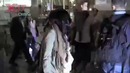Selena Gomez Jumps on Justin Bieber’s Tour Bus