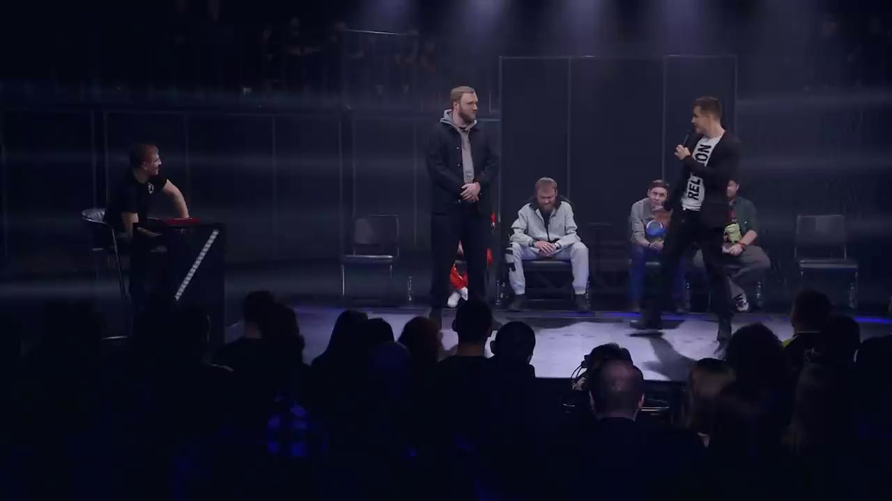 Roast battle телепередача. Азамат Мусагалиев и Алексей Щербаков. Азамат Мусагалиев Нурлан Сабуров Тамби Масаев. Нурлан Сабуров Тамби Масаев Азамат Мусагалиев шокеры. Песня Дорохов Мусагалиев.