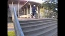 Замедленное падение байкера
