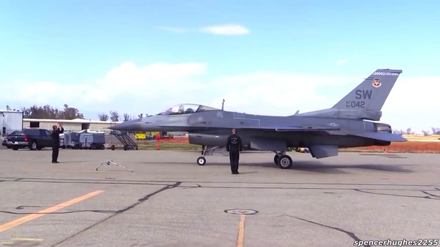 Полёт на истребителе F-16 Viper от первого лица