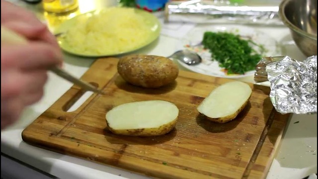 Картофель запеченый в духовке