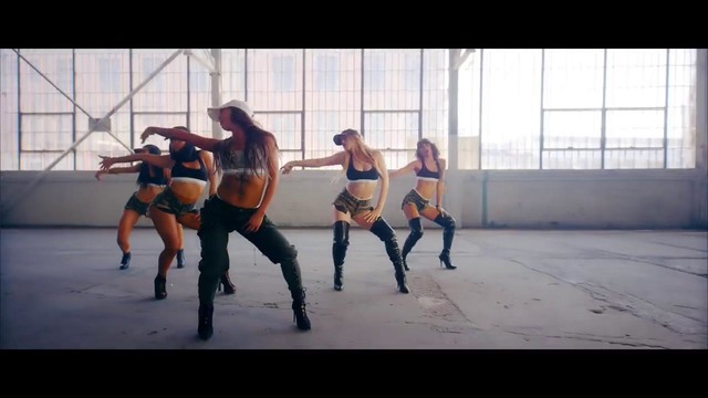 Hyolyn – Dally (feat. Gray)