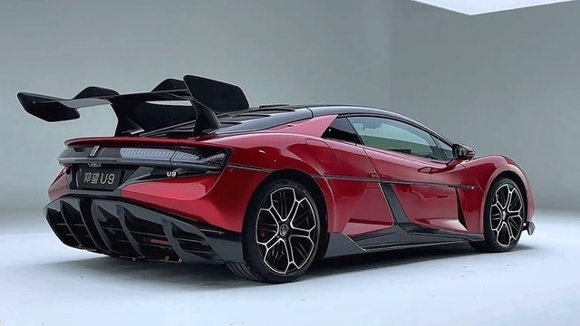 BYD представила суперкар Yangwang U9