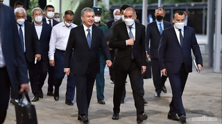 «Это не наша пыль». Президент Узбекистана и хоким Ташкента — о пыльно-песчаной мгле