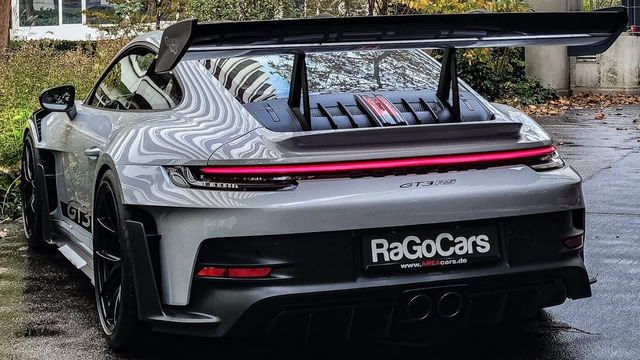 2025 Porsche 911 GT3 RS Weissach – Limitless Supercar! Interior, Exterior, Sound
