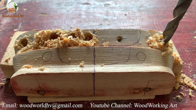 Wood Carving – Classic Ford Mustang GT500 – Woodworking Art