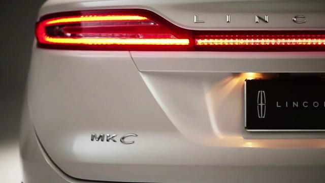 2015 Lincoln MKC production version presentation