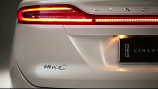 2015 Lincoln MKC production version presentation