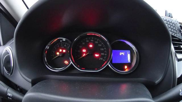 Панель приборов. Ручной стояночный тормоз