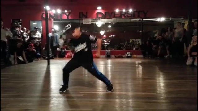 8-year old Aidan Prince kills Major Lazer Dance