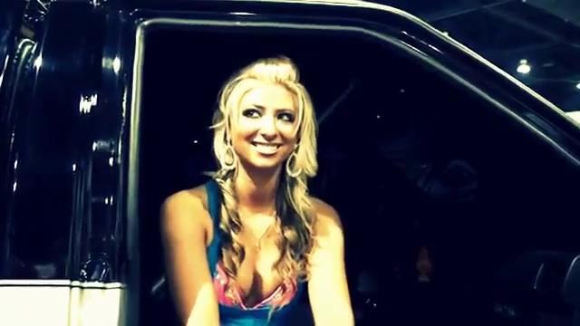 MegaWatt Vs Girls subwoofer auto moto show