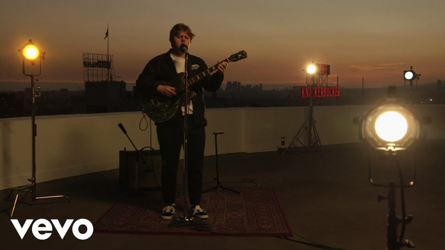 Lewis Capaldi – Before You Go (Live From The Capitol Rooftop 2020!)