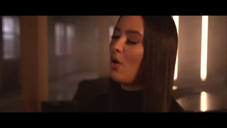 Faouzia – Exothermic (Piano Version) (Official Performance Video)