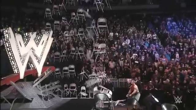 Superstars’ steel-bending chair attacks (Extended Cut)