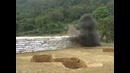 Инструктор спасает солдата