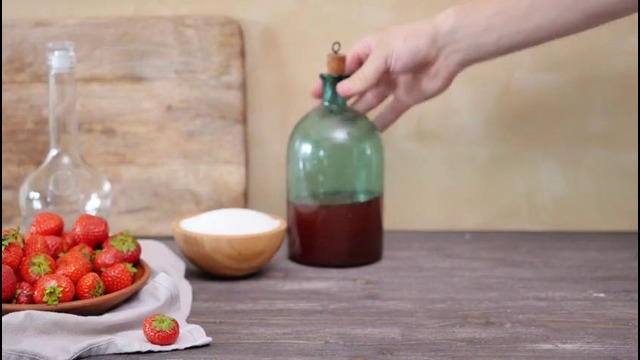 Ароматная клубничная наливка [Cheers! | Напитки]