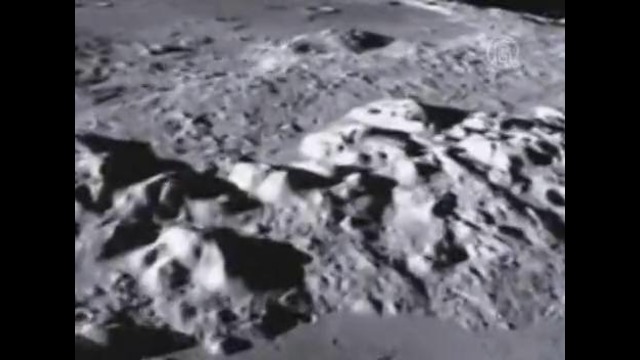 Аппараты НАСА врезались в Луну