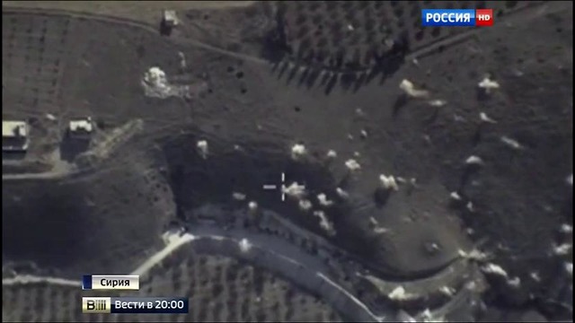 Бомбежку штаба ИГ российскими ВВС сняли на видео