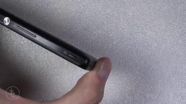 Sony Xperia ZR или Ещё одна защищённая Z