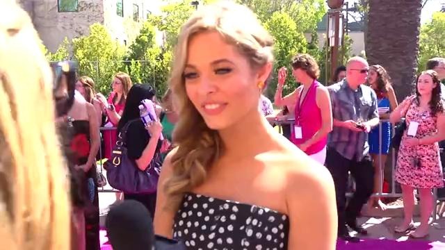 Sasha Pieterse Interview – 2012 Teen Choice Awards