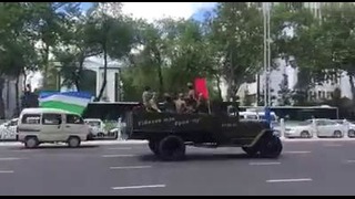 Колонна военных автомобилей в Ташкенте