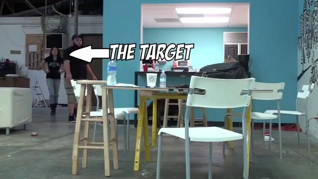 PrankvsPrank – Chick Gets Triple Owned