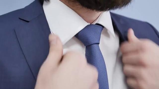 Как завязать галстук за 10 секунд [Якорь | Мужской канал]