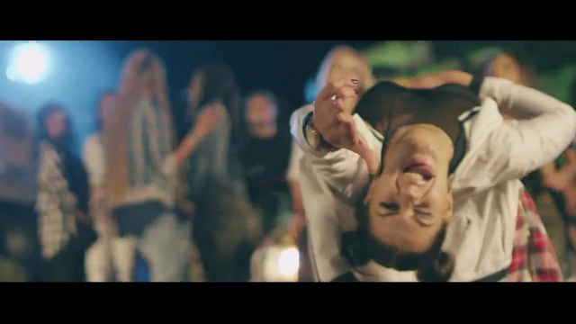 Nicole Cherry ft. Mohombi – Vive la vida (Official Video)