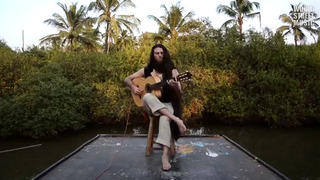 Estas Tonne. The song of the golden dragon ( version in nature)