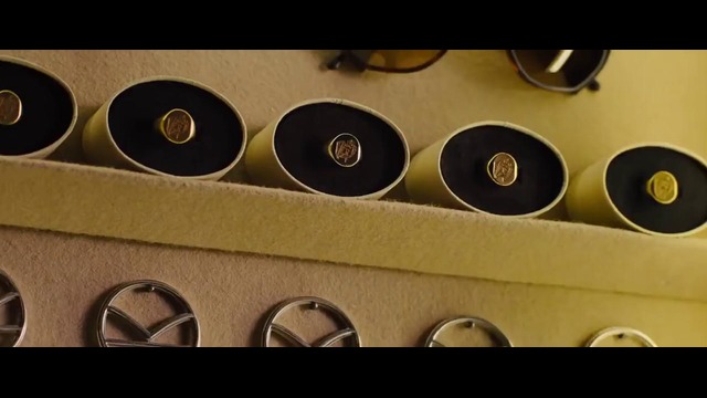 А теперь Официальное Приветствие Немецкого Аристократа (Kingsman)
